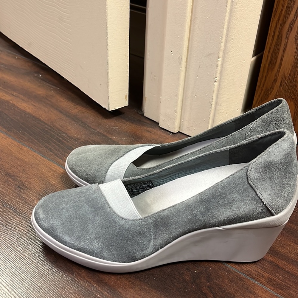 Tsubo gray wedges. - Picture 6 of 8